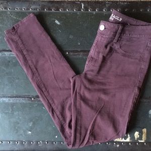 American Eagle Burgundy Jegging